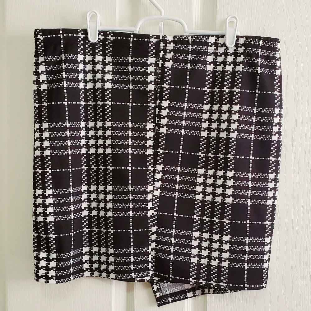 Black & White Plaid Y2K 90s Mini Skirt Size L/XL - Picture 4 of 5